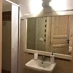 Casetta Dello Scrittore אוסטוני